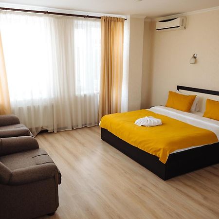 Comfort Hotel キシナウ エクステリア 写真