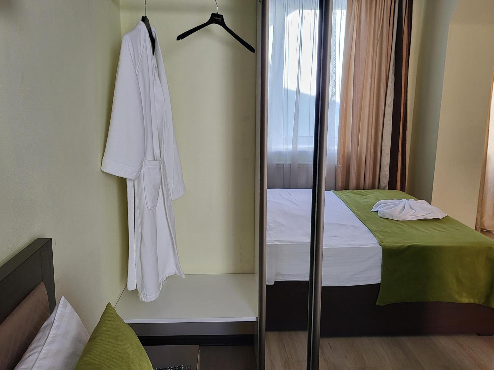 Comfort Hotel キシナウ エクステリア 写真