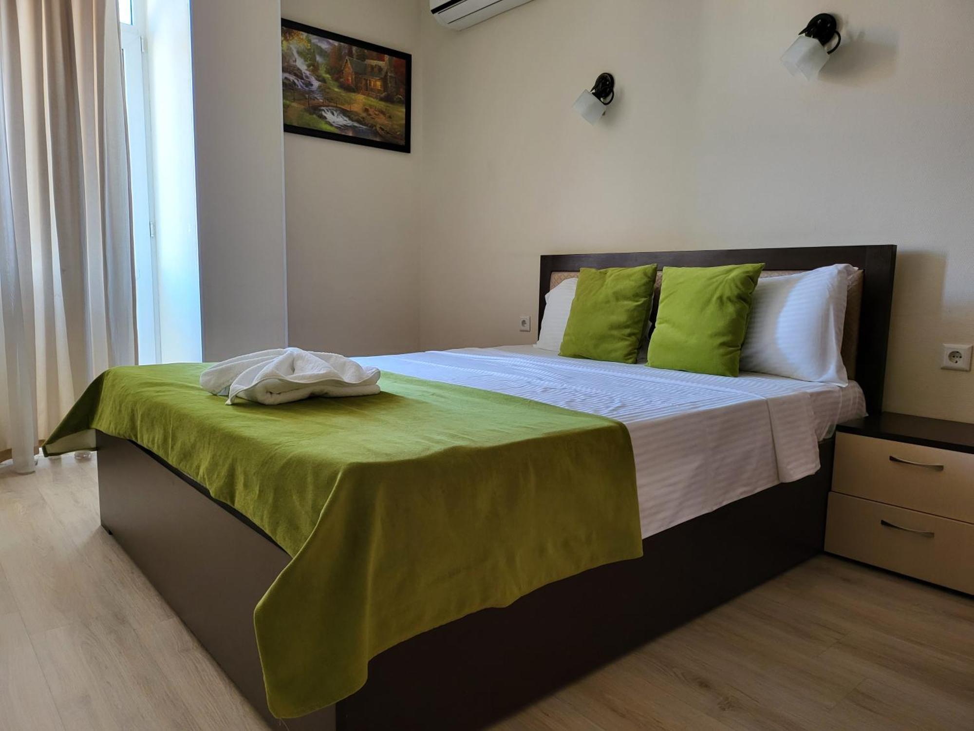 Comfort Hotel キシナウ エクステリア 写真