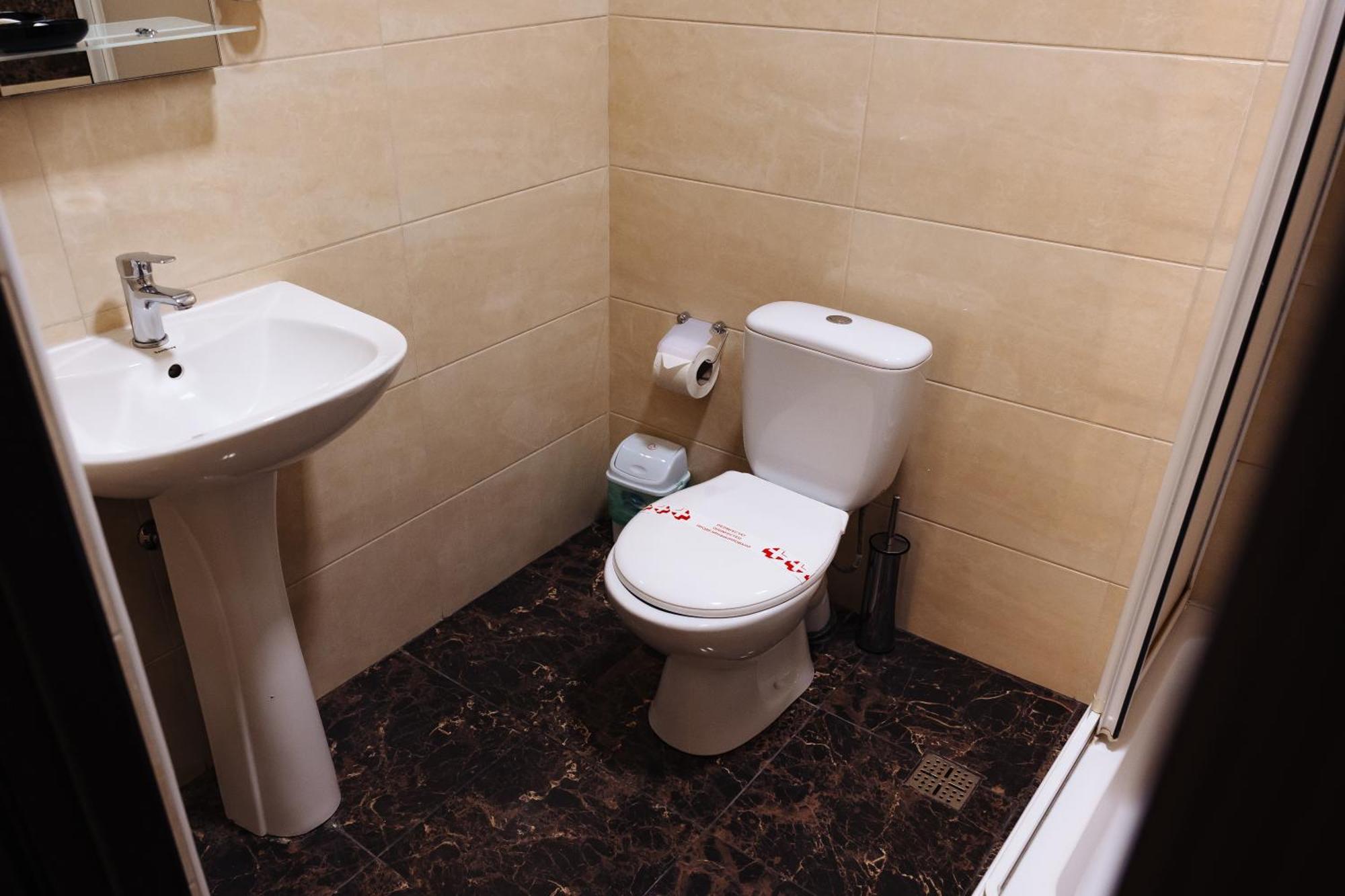 Comfort Hotel キシナウ エクステリア 写真